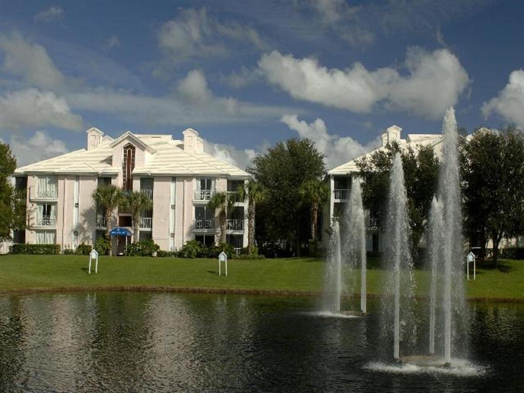 Hilton Vacation Club Cypress Pointe Orlando Hotel Екстериор снимка